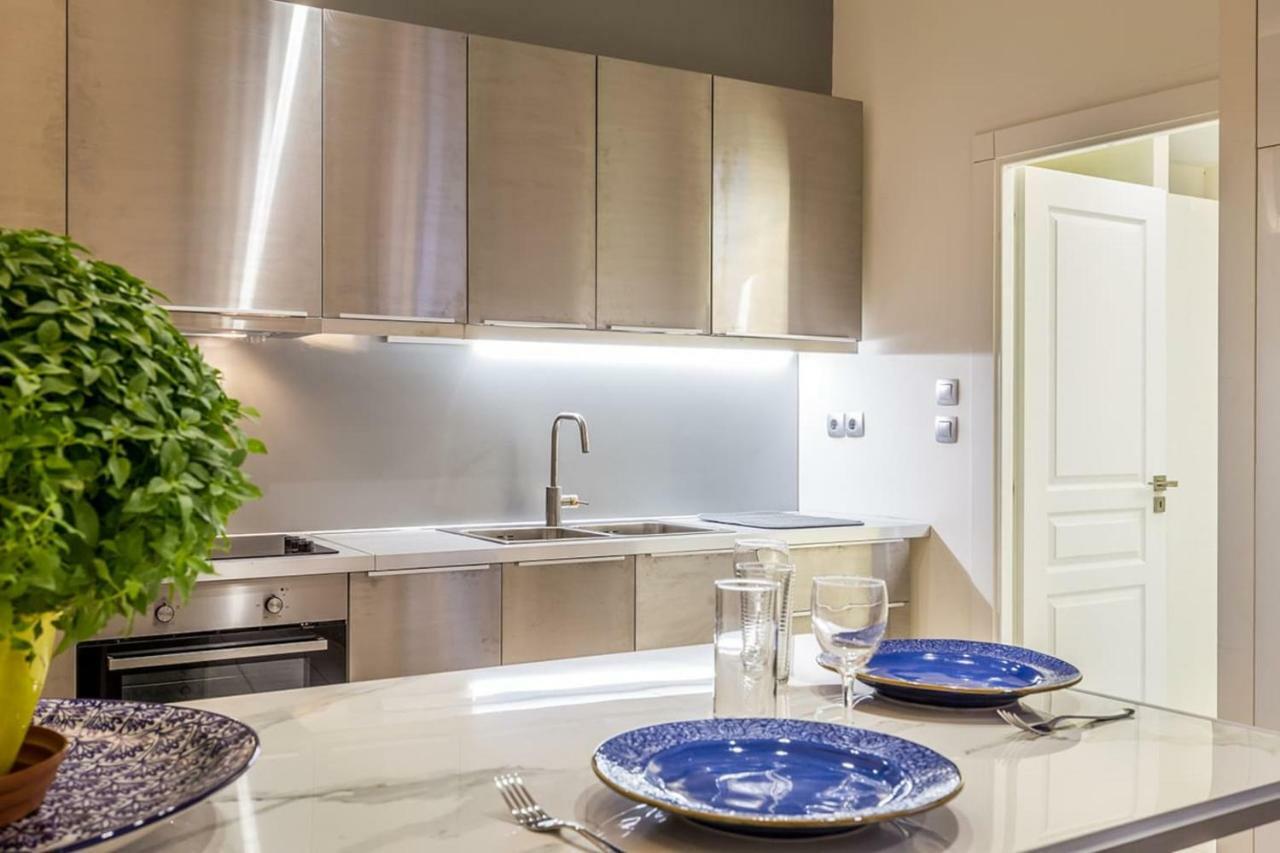 Apartamento Renovated Loft At The Center Of Monastiraki Atenas Exterior foto